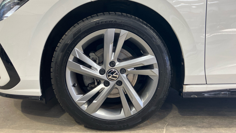 Volkswagen Golf 1.5 eTSI 150 R-Line 5dr DSG Petrol Hatchback